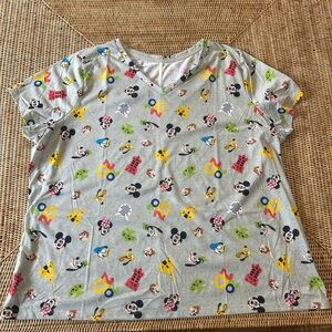 Disney 2020 Gray Short Sleeve Tee with Parks & Character Print